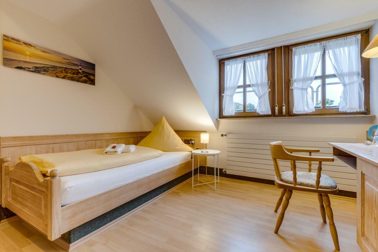 Hotel Frankenhof Haibach  エクステリア 写真